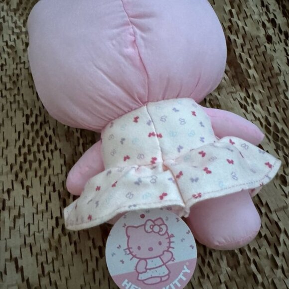 Hello Kitty 10” Light Pink Seasons of Friendship Plush - Picture 4 of 4